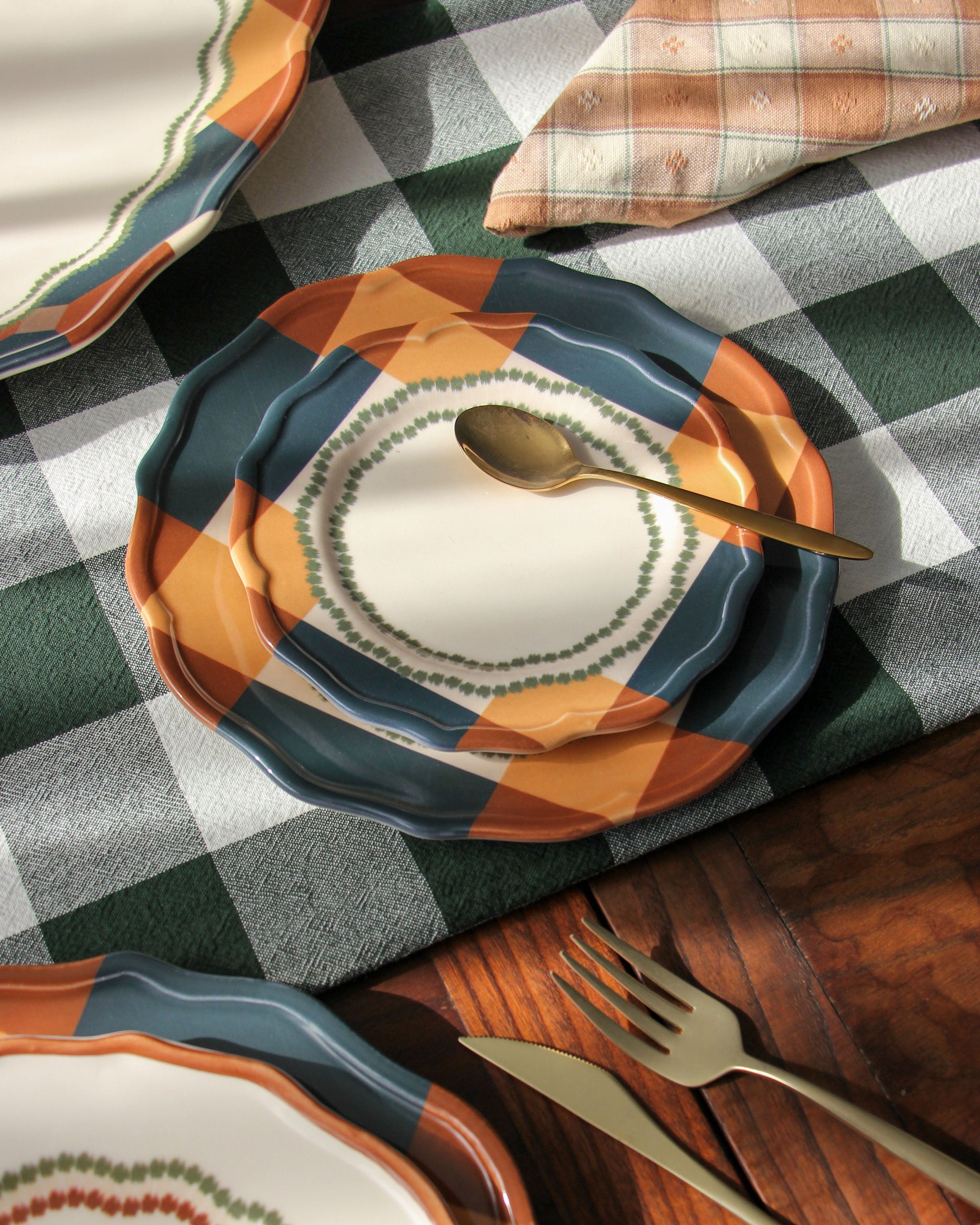 Bread Plate Portuguese Picnic evora blue and brown