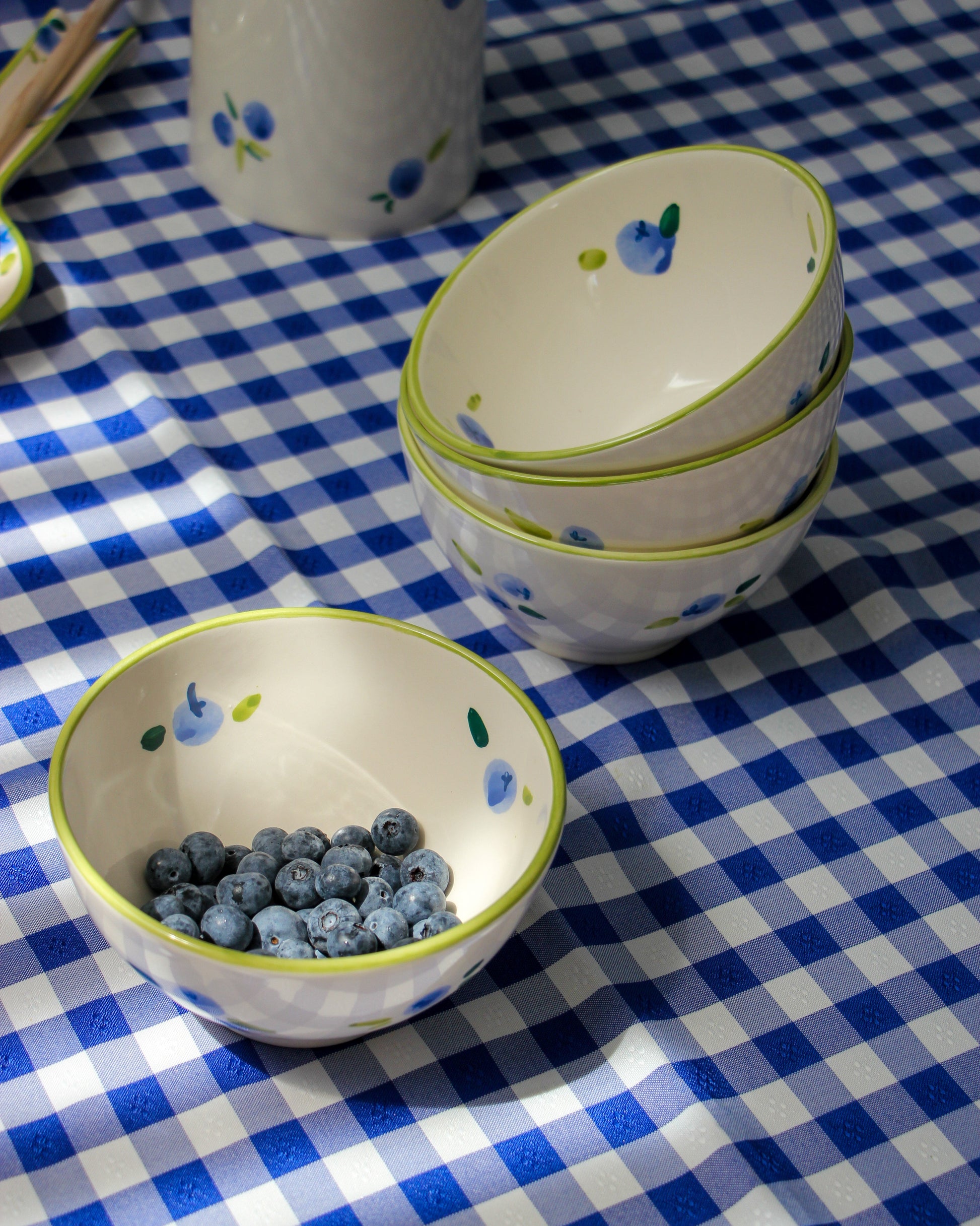 Dolce Berry Ceramic set of Cereal Bowl hand painted