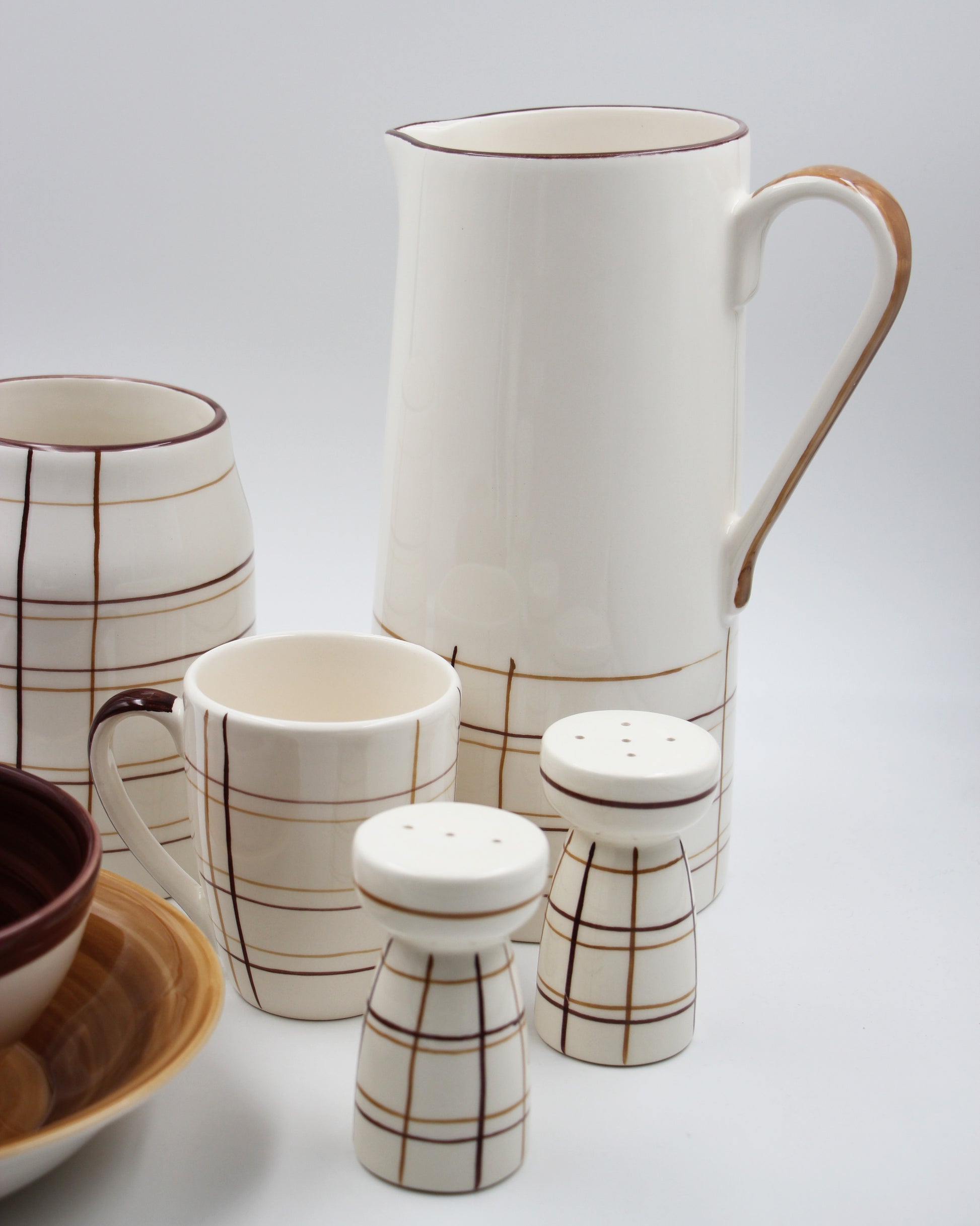Dolce Latte Macchiato Ceramic Set Salt & Pepper Shaker hand painted