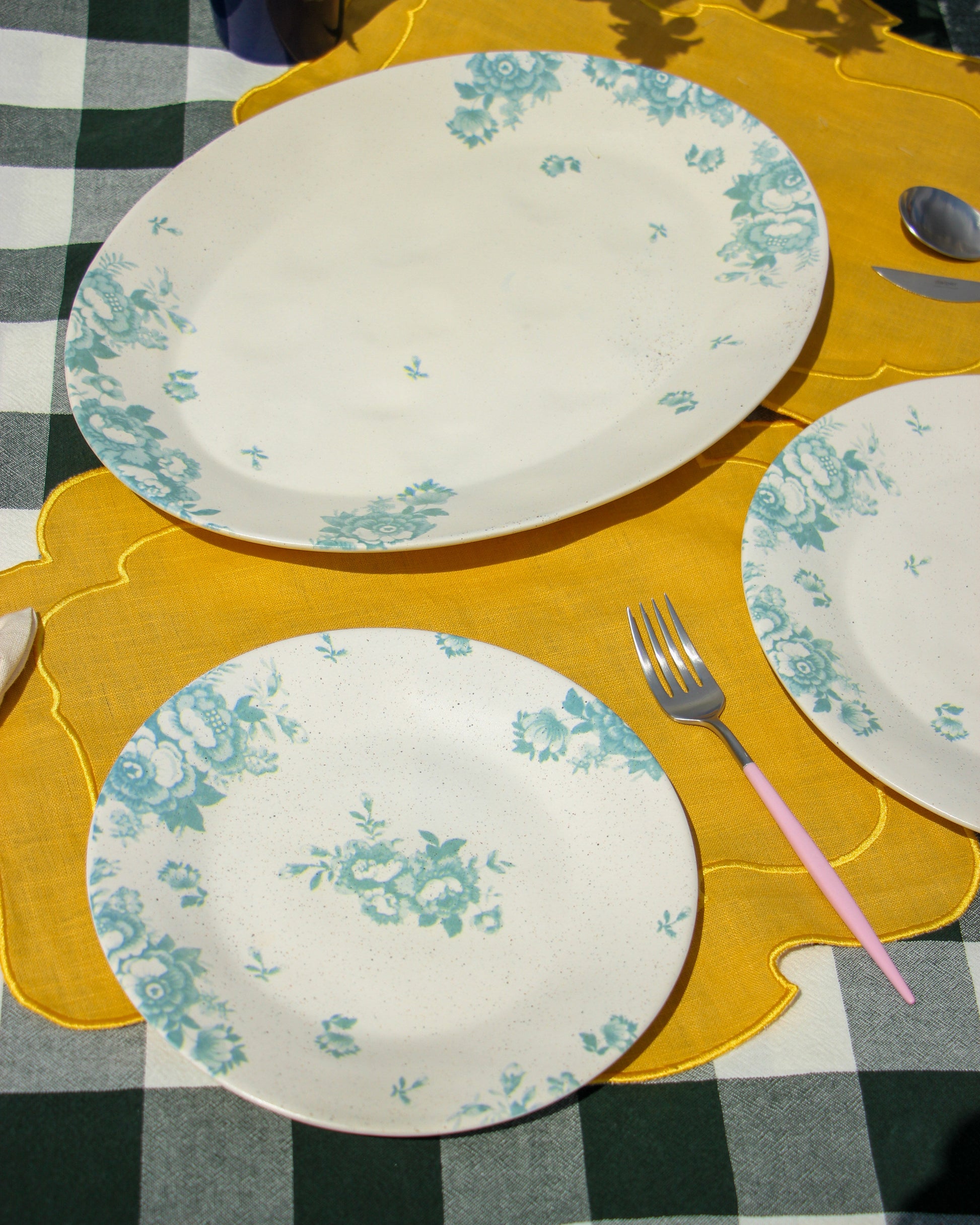 Vintage Flowers Green