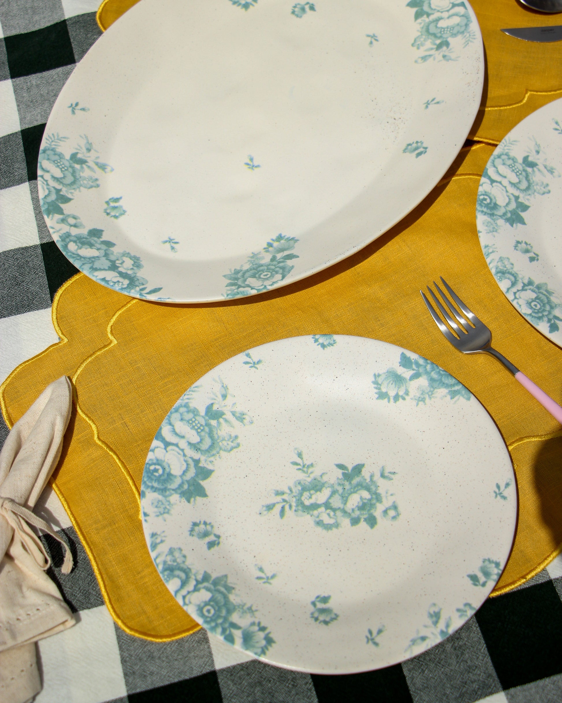 Vintage Flowers Green  Dinnerware