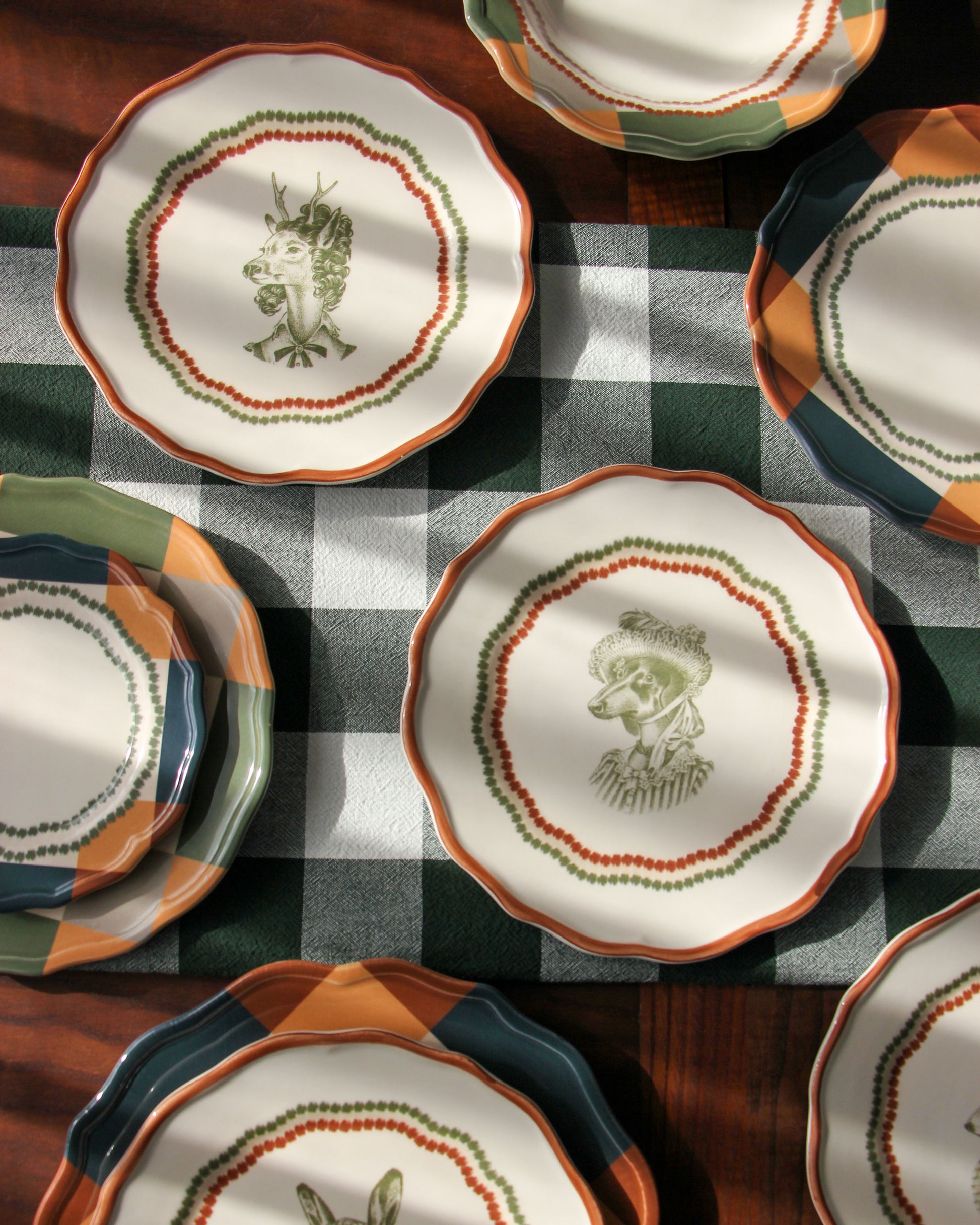 dessert plates with realistic victorian animals